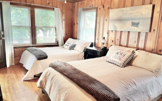 4BR, 4BA House Beach, Entertainment, Nightlife