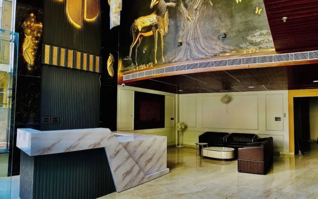 The Grand Oasis Hotel & Resort