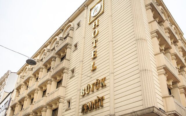 Hotel Buyuk Hamit вид на фасад