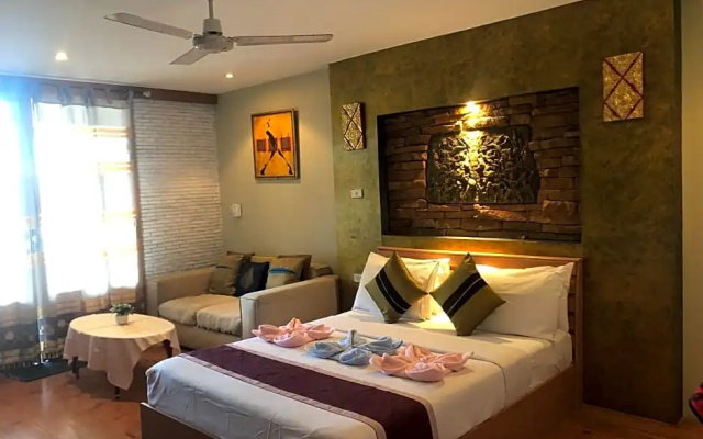 Beachspot Hostel & Restaurant - Adults Only