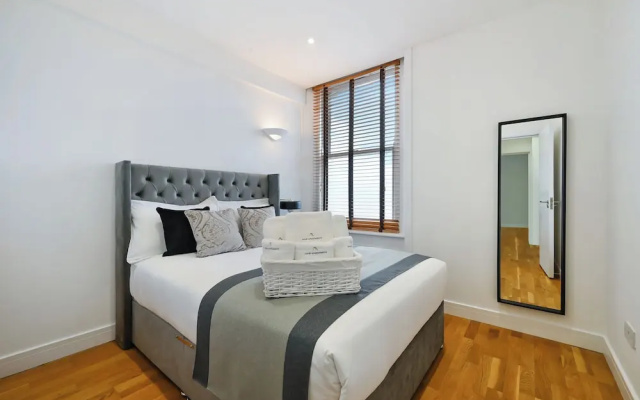 Avari Apartments – Gray’s Collection