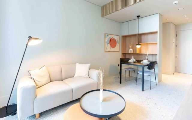 Modern Studio w Balcony in Business Bay