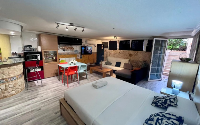 STILISH LOFT IN THE BEACH, piscina y mar