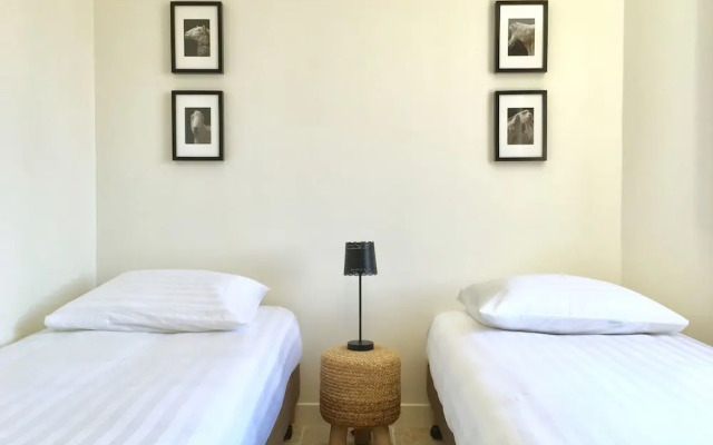 Villa 111