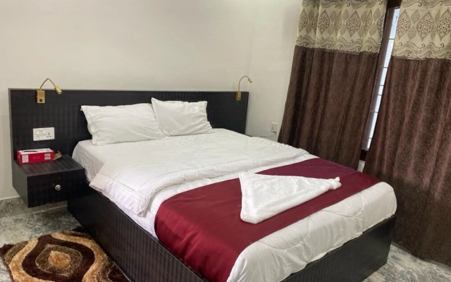 Royalwood City Inn
