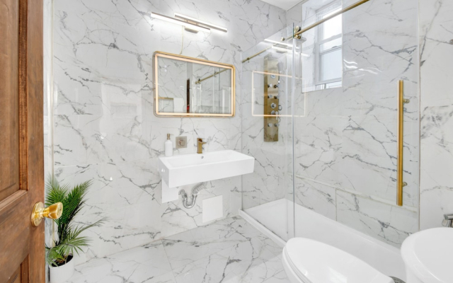 Luxury NY Home 3BR with Easy Parking
