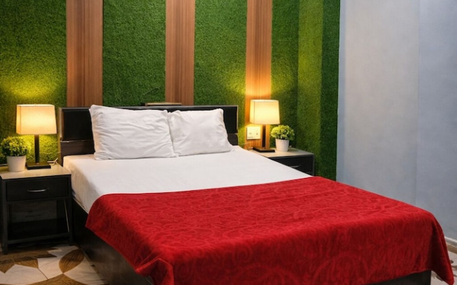 Satyam Guest House