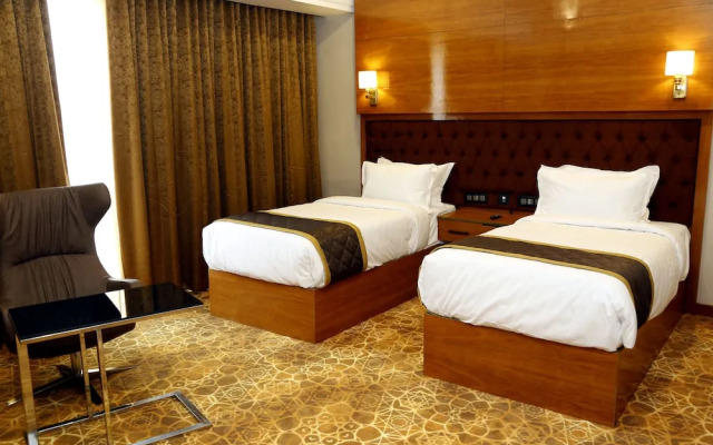 Hotel Leroy Grand - Yeshwanthpur