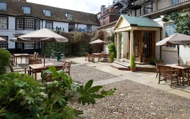 Rutland Arms