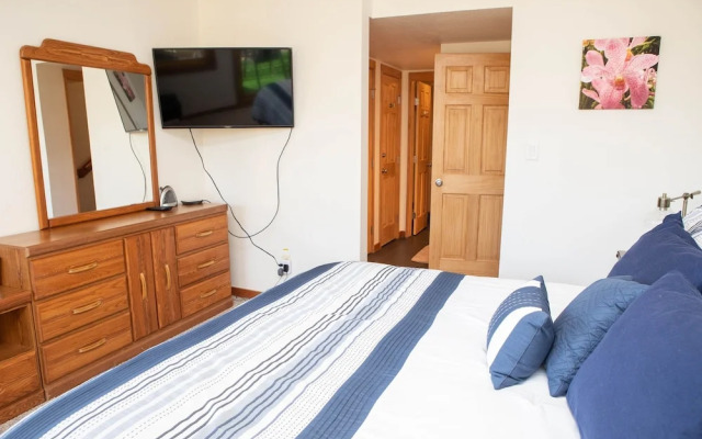 1622 Quicksilver 2 Bedroom Townhouse by RedAwning