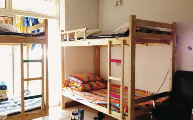 Love Youth Hostel