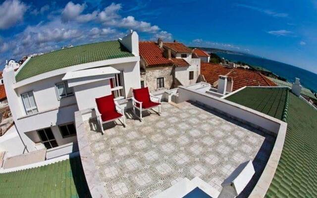 Ericeira Hostel вид на фасад