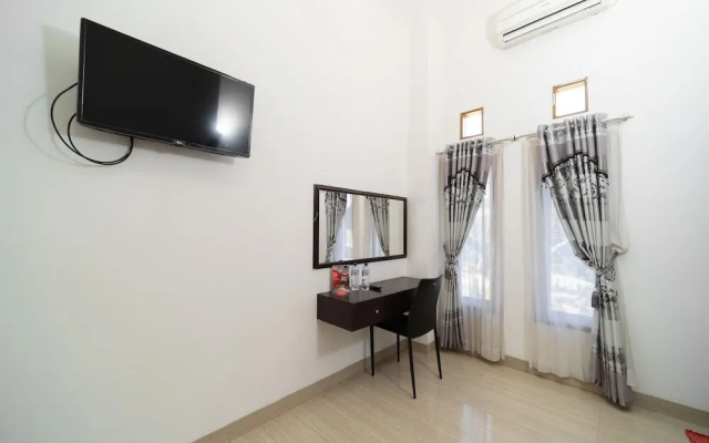 RedDoorz near Makassar Town Square 2