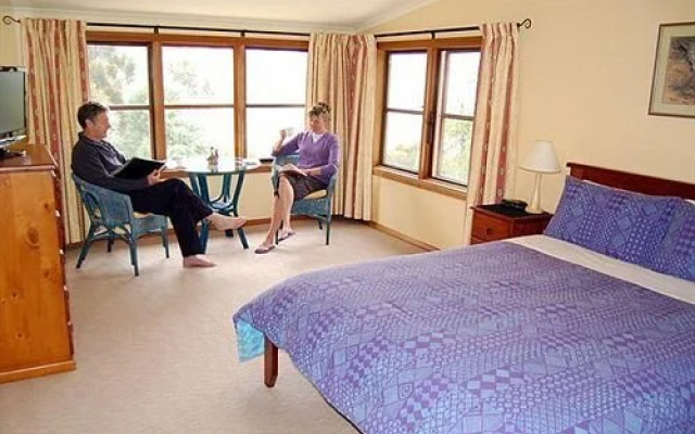 Mole Creek Lodge