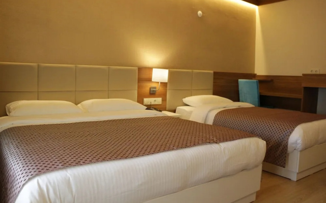 Huseyin Hotel