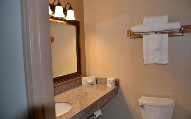 Cowlitz River Lodge
