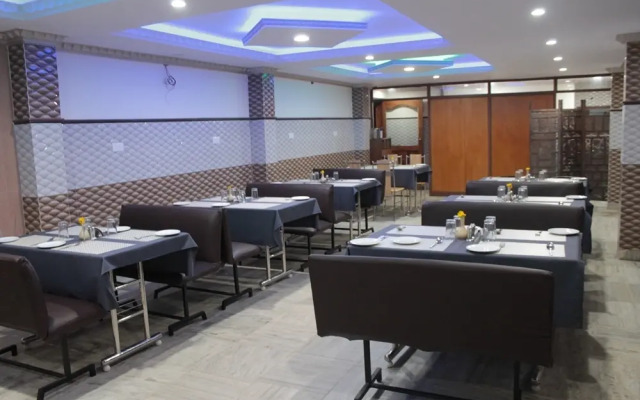Hotel Shiv Shanti Grand
