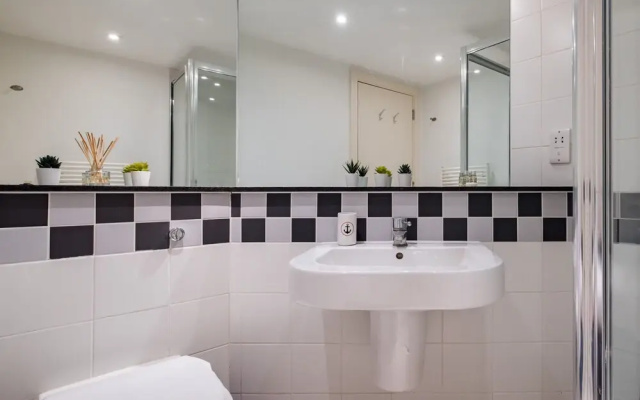 The Liverpool Street Apartments