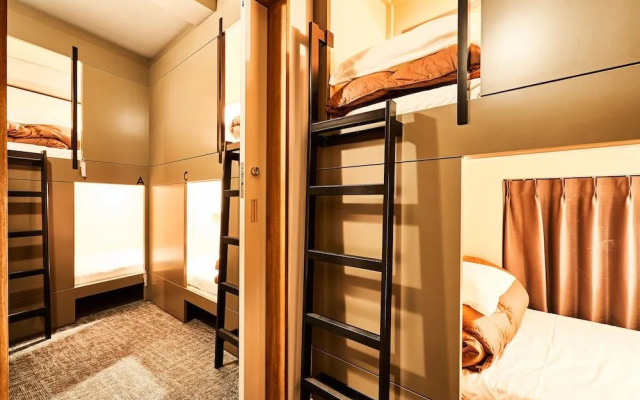 Andand Hostel Namba
