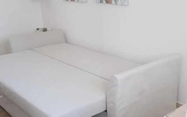 Suite 999