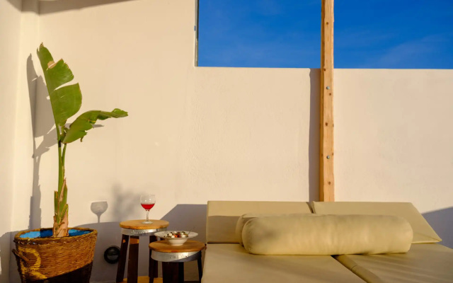 Athiri Luxury Suites Perivolos