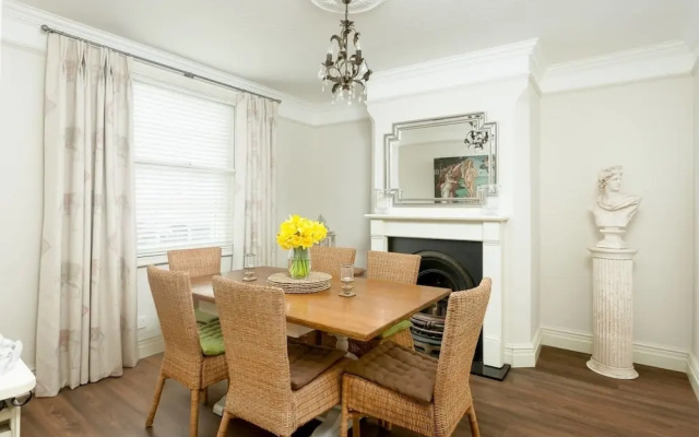 Stunning 2BD property w/ garden in Salisbury