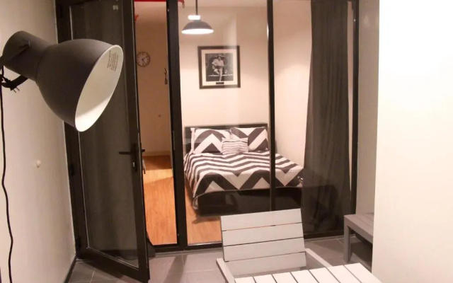 Jazz on Columbus Circle Hostel