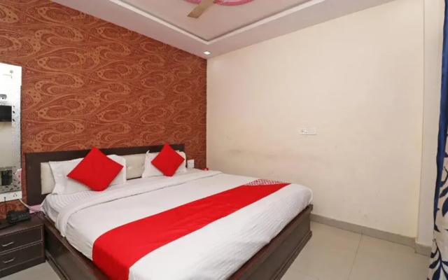 Hotel Raj Paradise by OYO Rooms