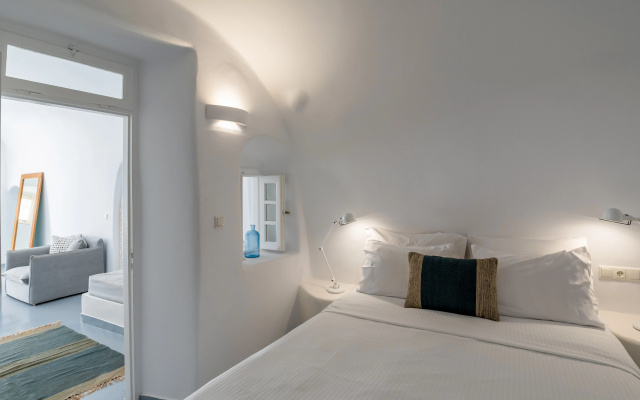 Cliff Side Suites