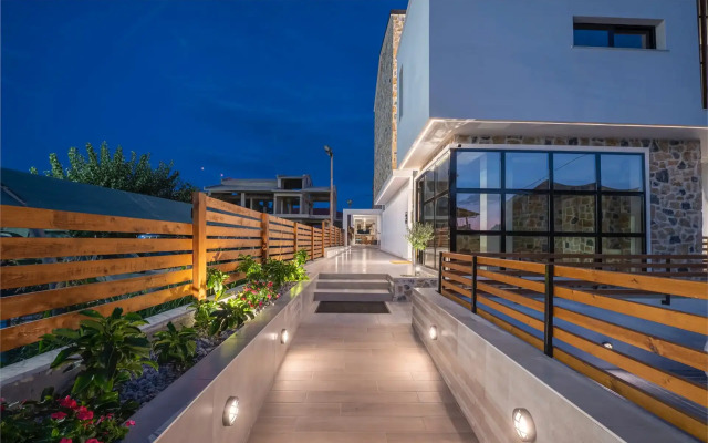 Dandelion Suites