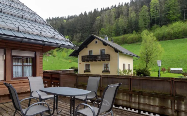 Four Seasons Lodge