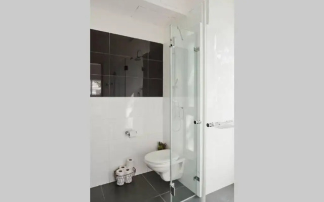 Gordon beach! 2 bedrooms great location