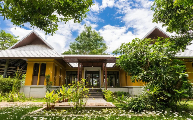 The Tropical Escape