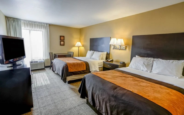 Quality Inn And Suites Lenexa Kansas City