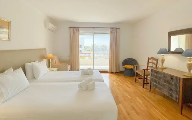 Poolside Bliss T1 Hsrentals Vilamarina
