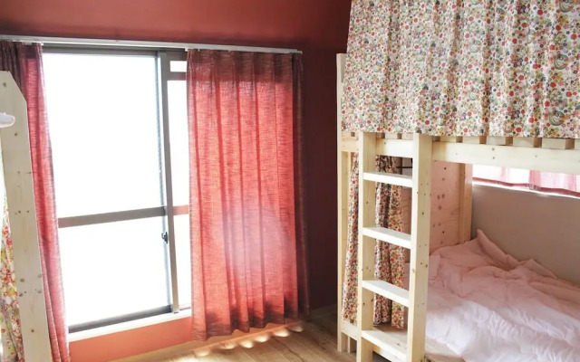 GUESTHOUSE YOURS - Hostel