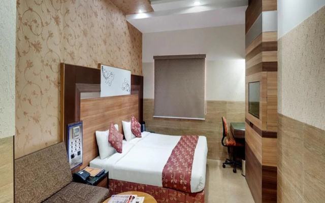 Amar Yatri Niwas