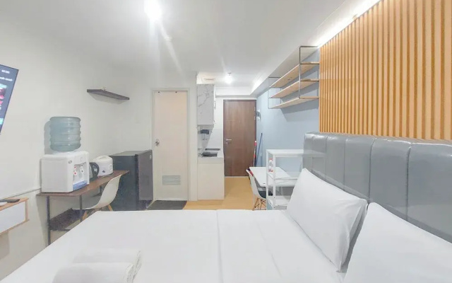 Homey And Elegant Studio At Apartment Sentraland Medan