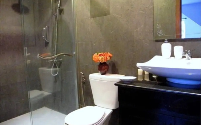Sunrise 3 bedrooms Apartment In Nai Harn