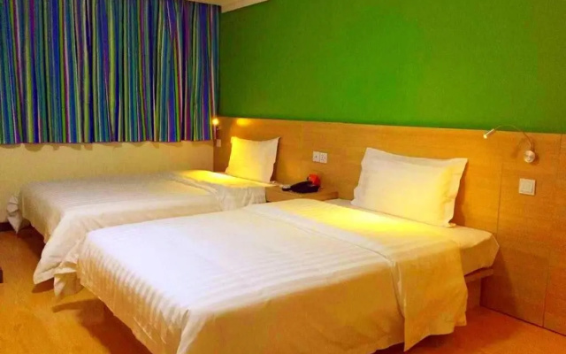 7Days Inn Wuhan Caidian Ferris Yipin