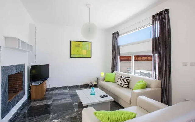 Villa Periwinkle