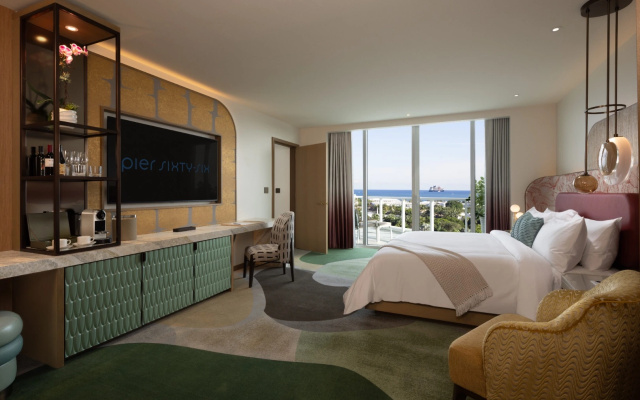 Pier Sixty-Six (Pier 66)