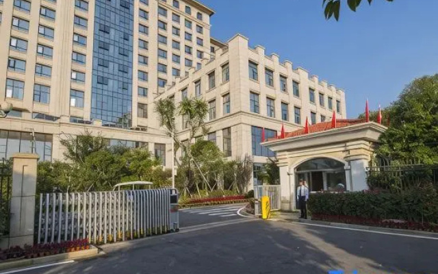Qianhu Hotel