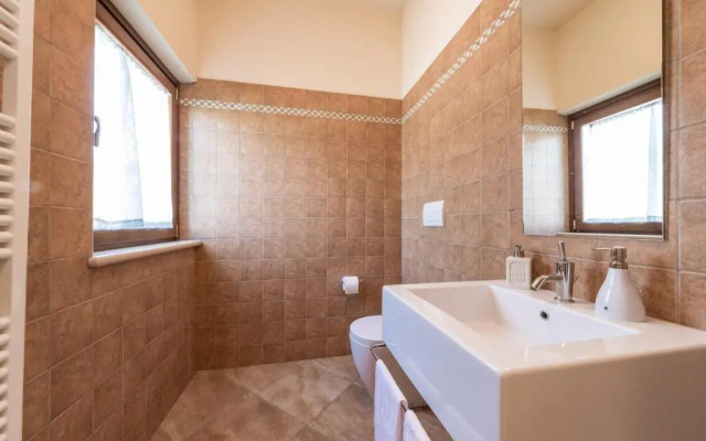 Casale Rosy 6 2 in Offida