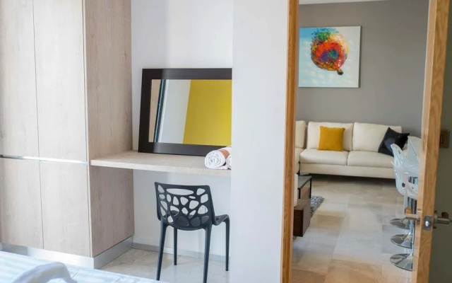 Menesse 32 102 by iMexico