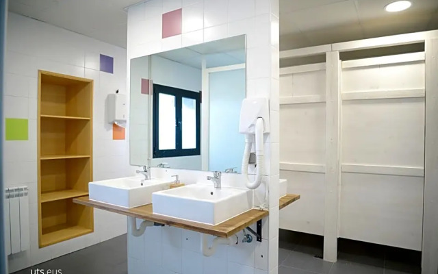 ABARAXKA Azkoitia Hostel