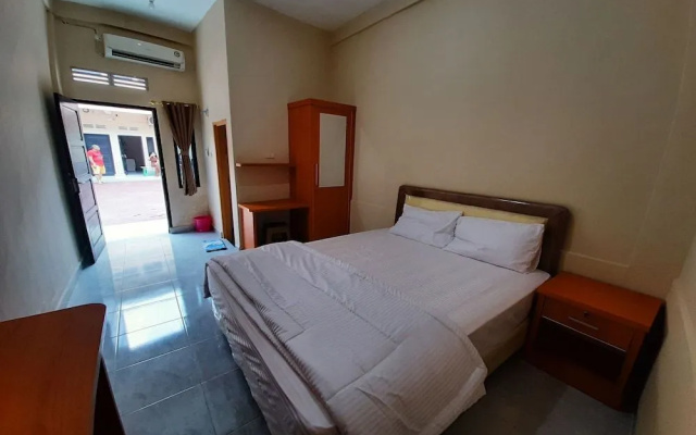 Oyo 1792 Ananda Kost