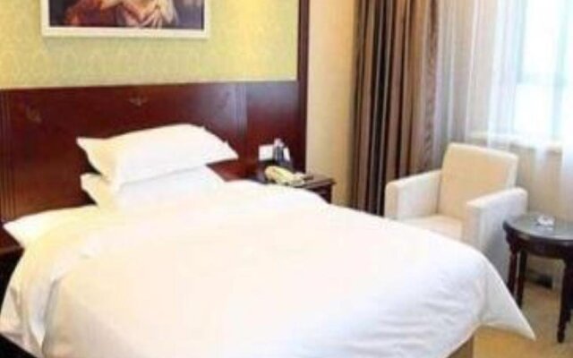 Vienna Hotel Dongguan Changping Avenue Дунгуань комната для гостей