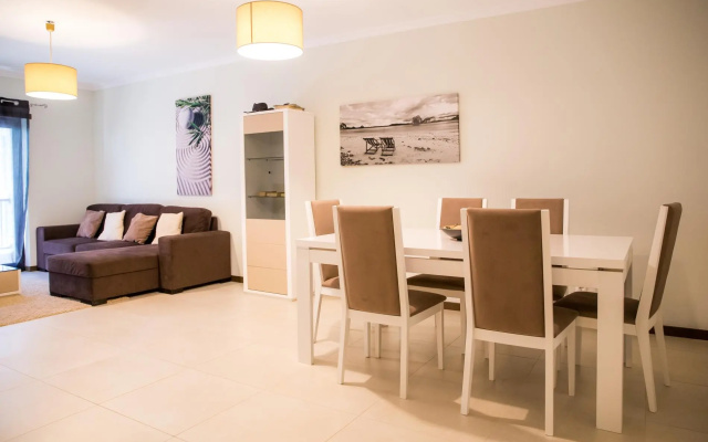 B03 - Luxury 2 Bed near Lagos Marina