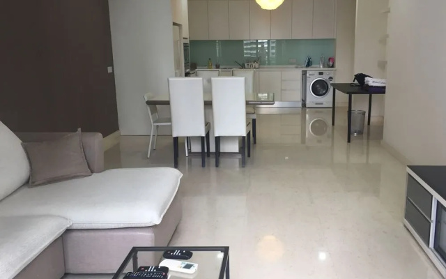 Capsquare Residence